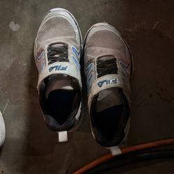 Kids Shoes Size 11