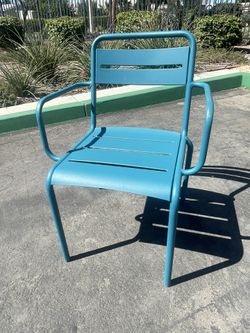 2 Blue Chairs
