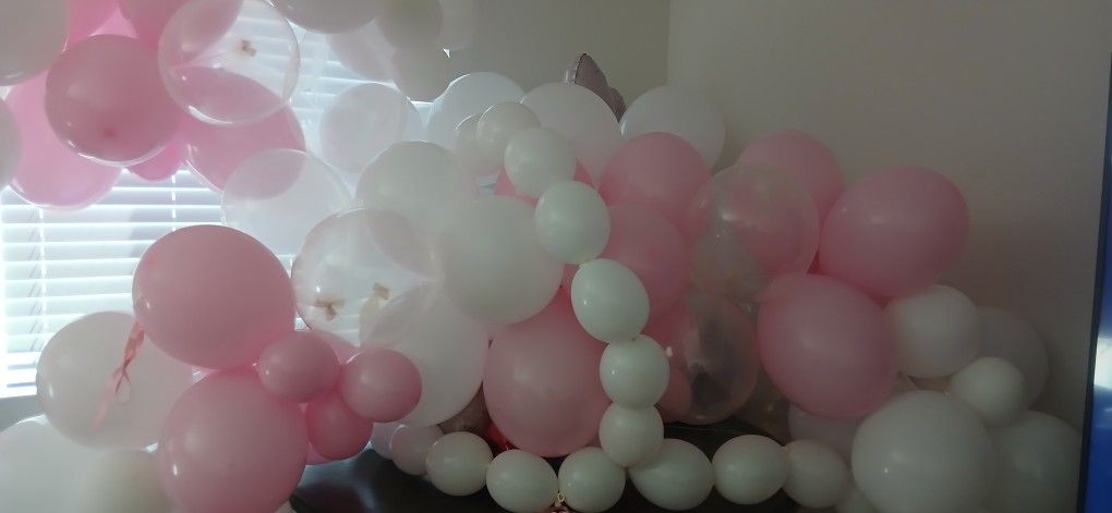 Free balloons today