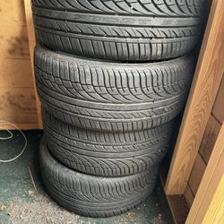 225 30ZR 20 Tires