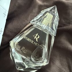 Feminine Perfume 