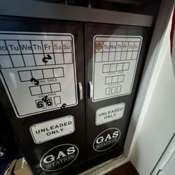 Gas Station Wardrobe 