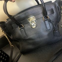 Black And Gold Michael Kors Purse
