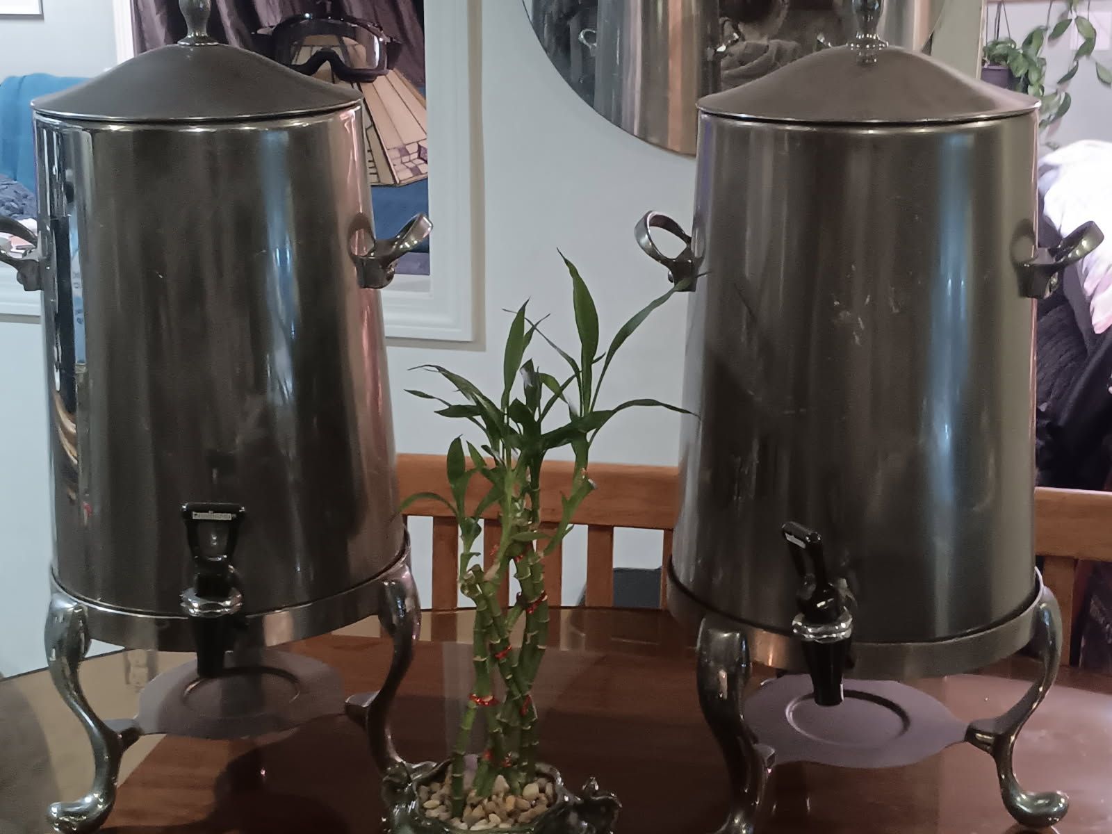 2 stainless steel 5 gallon coffe/tea urns