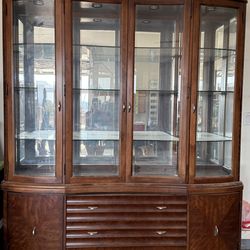 Bernhardt table and hutch