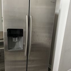 Samsung Refrigerator 