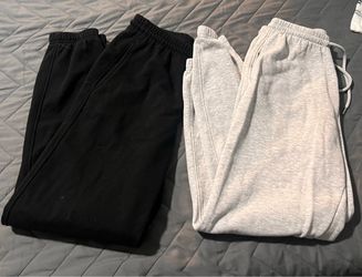 2 pairs sweat pants M