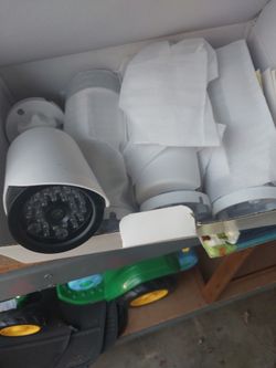 4 Fake Secuity Camera