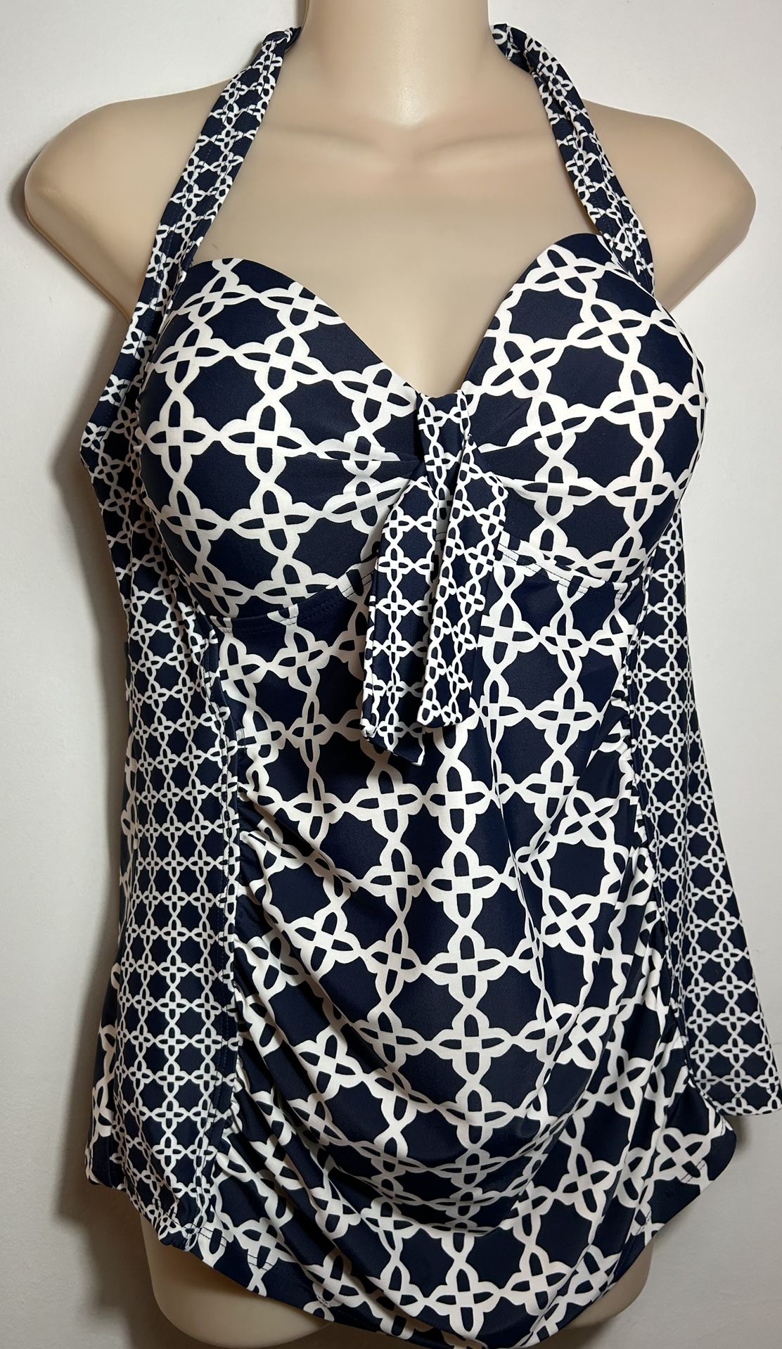 Women's beach top .Size L. $25.