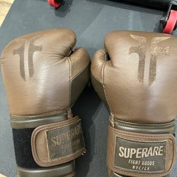 Superare x FRYE Boxing Gloves 
