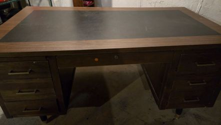 Hardwood 6 drawer desk