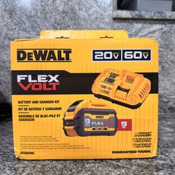 20V/60V MAX FLEXVOLT Lithium-lon 9.0Ah Battery and Charger Starter Kit