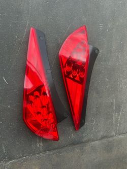 Tail lights Oem authentic 350z