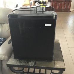 Compact Mini Frig/Freezer