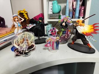 Figurines