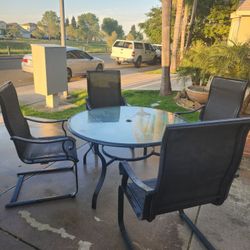 free table and chairs