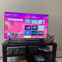 50 Inch 4 K Roku TV With TV Table