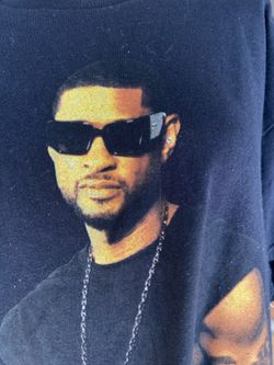 USHER PHOTO CUT OUT TOUR T-SHIRT size large as is condition