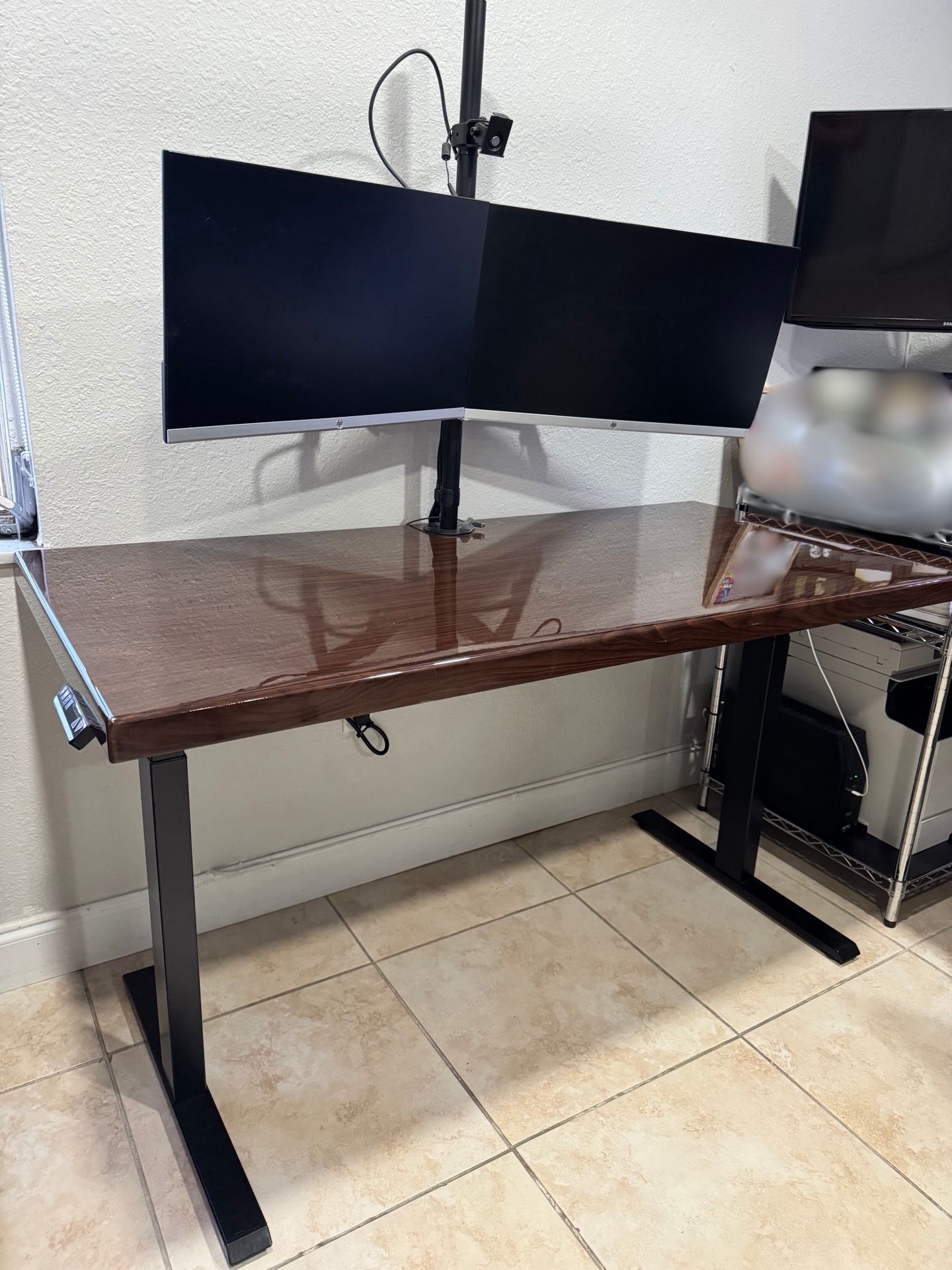 Sit Stand Desk 30”x60” & 27” Monitors & Mount