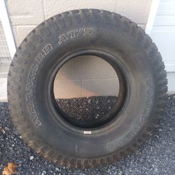 GOODYEAR WRANGLER ATS 305/70r16