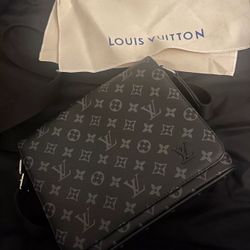 Louie Messenger Bag