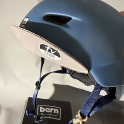 Bern Brentwood helmet Large new