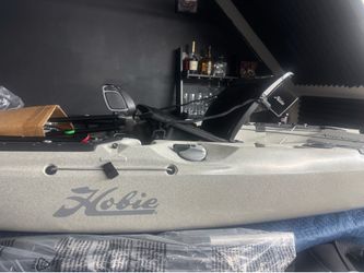 Hobie outback 2024 for $2800