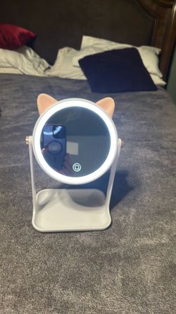 Led desktop mirron with adjustable brightness