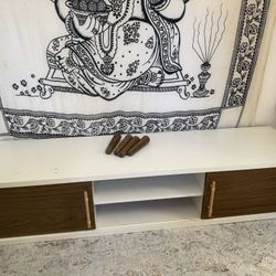 Tv  Table