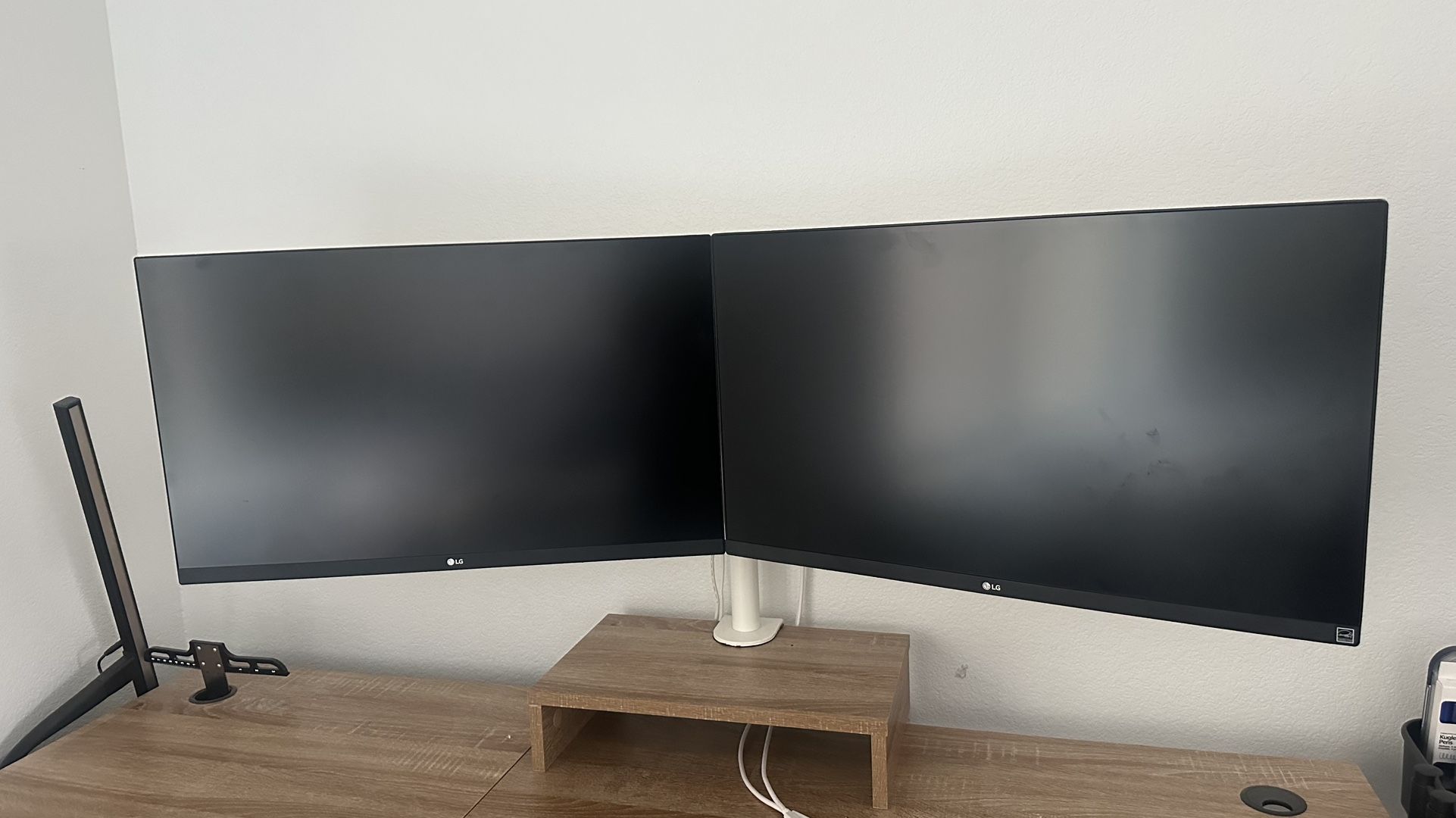 LG monitors