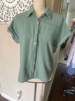 Women’s  button up blouse