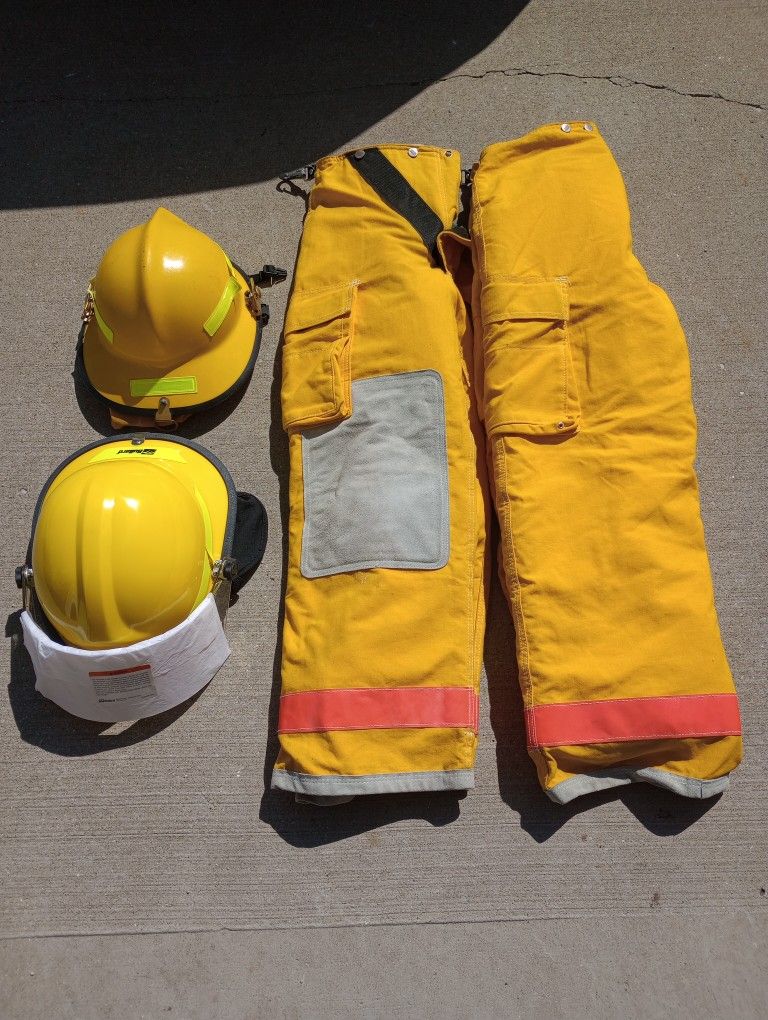 2 Bullard Fire Helmets / 2 Fireman Pants 36/30