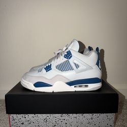 Air Jordan 4 Retro Military Blue