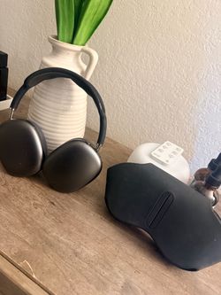 AirPod max brand new cushions