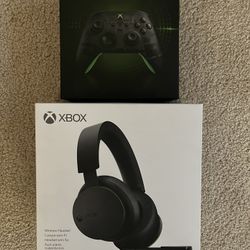 XBOX Wireless Headset & Controller Bundle