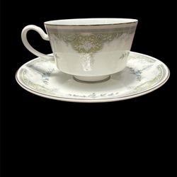 Mikasa Fine China Coffee Tea Cups W/ Saucers Vintage Hepburn 5762 Discontinued Pattern