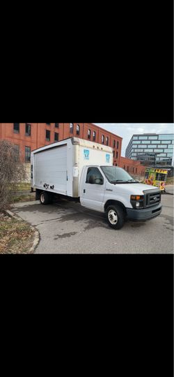 2017 Ford E450 White Box truck.