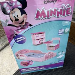 Brand new Minnie Mouse 3-Piece Toddler Bedroom Set by Delta Children - Includes Toddler Bed, Chair Desk and Toy Organizer, Pink