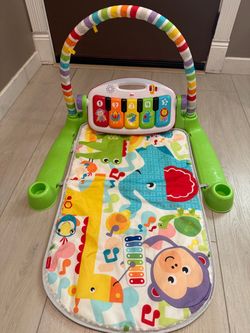 Fisher Price Deluxe Kick Play Piano Gym