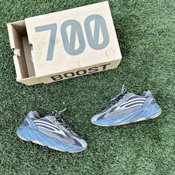 Yeezy 700 