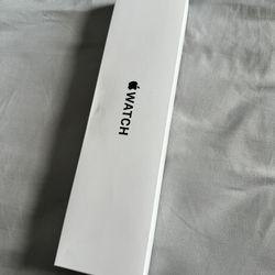 Apple Watch SE (2nd Gen) 44mm - Brand new (open box) never used