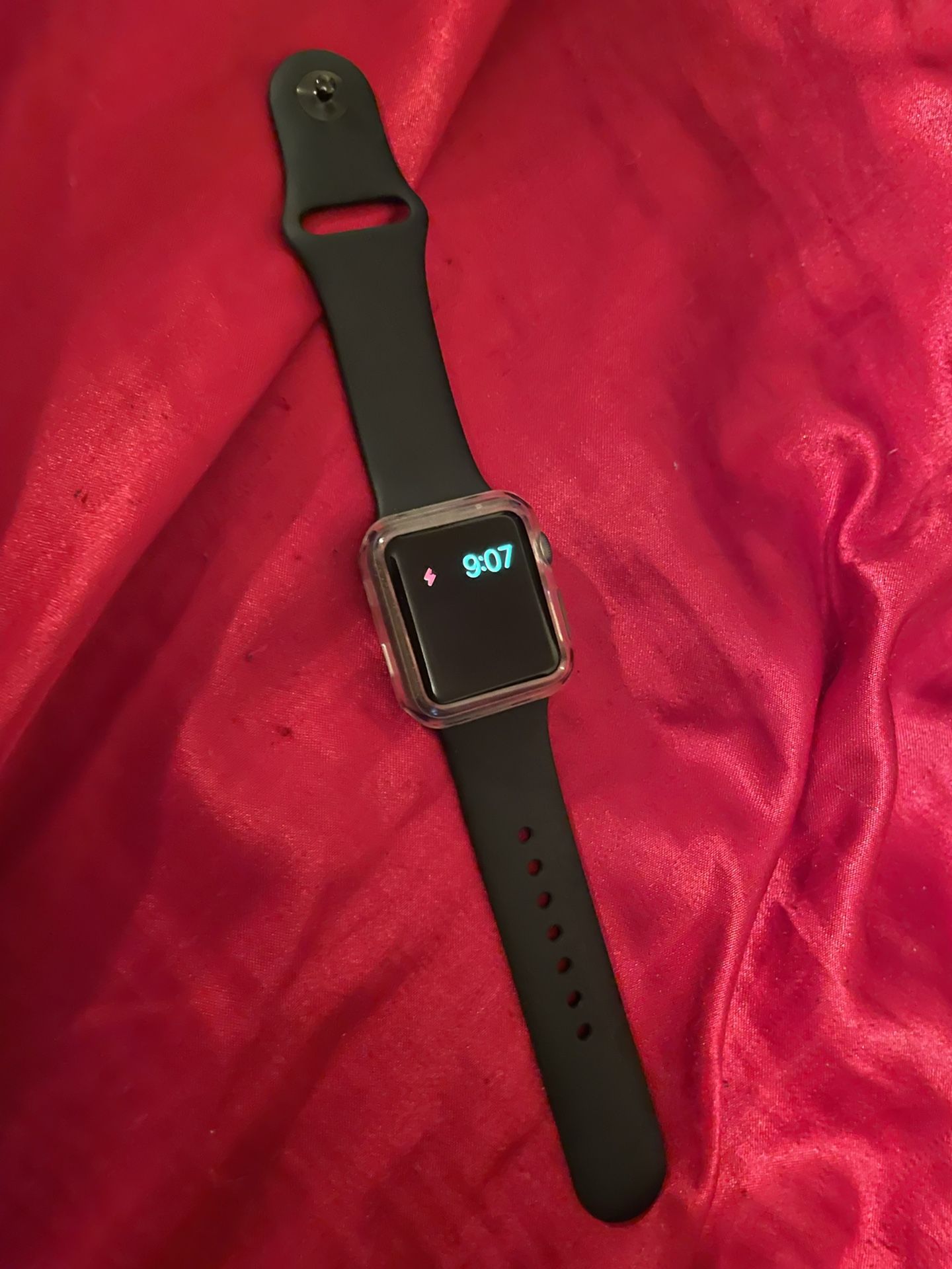 Brand New Apple Watch Series’s 3 I’ve Had It For a Week And Don’t Use It