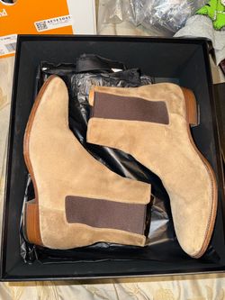 Saint Laurent Men’s Wyatt Chelsea Boot brown size 42
