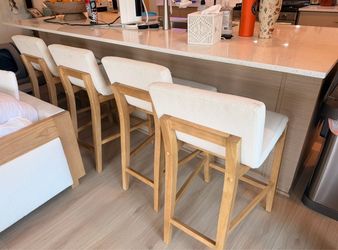 4 barstools