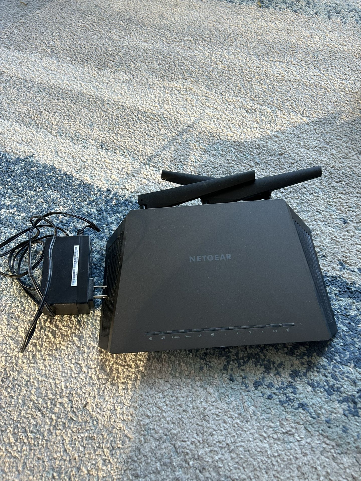 Netgear Nighthawk AC1900 Smart Wi-Fi Router (R7000) – Used
