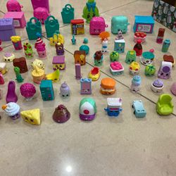 Shopkins Collection With Accessories 