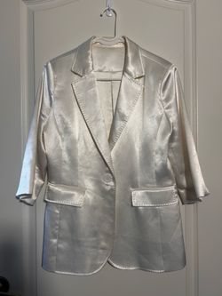 Women’s white blazer