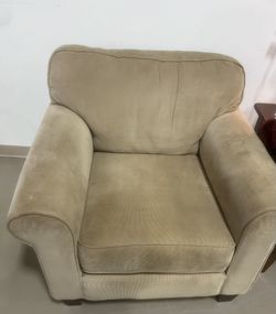 Comfy Light Green Sofa Chair