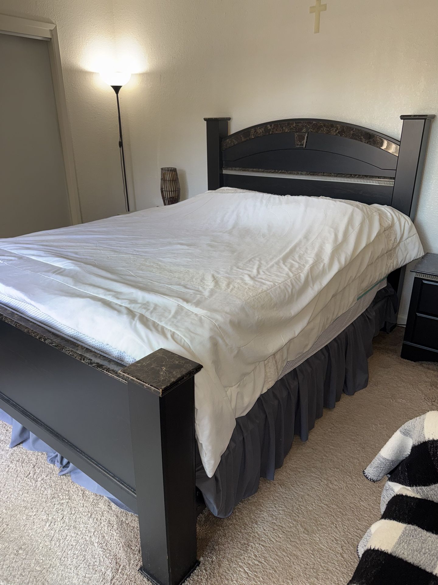 MOVING SALE  Bed ,  2 Nightstands, Coffee Table, Desk, Computer Chair, Small Coffee Table. 