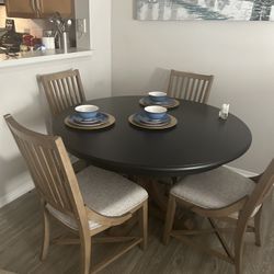 Table With 4chairs
